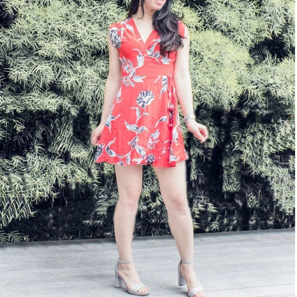 Yumi Kim Lexey Silk Wrap Mini Sun Dress in Hello Beautiful Red Medium Su…